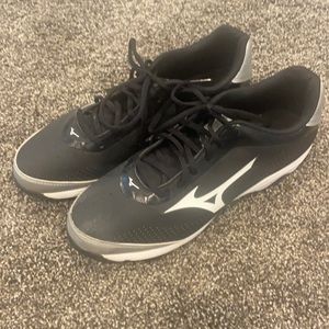 Mizuno Swift Molded Softball Cleats Sz 10.5